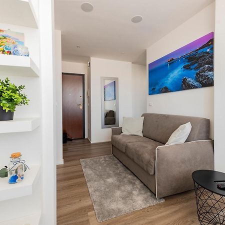 Piazza Salotto & Stazione Comfy Apartment Pescara Exterior foto