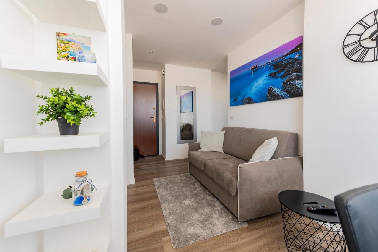 Piazza Salotto & Stazione Comfy Apartment Pescara Exterior foto