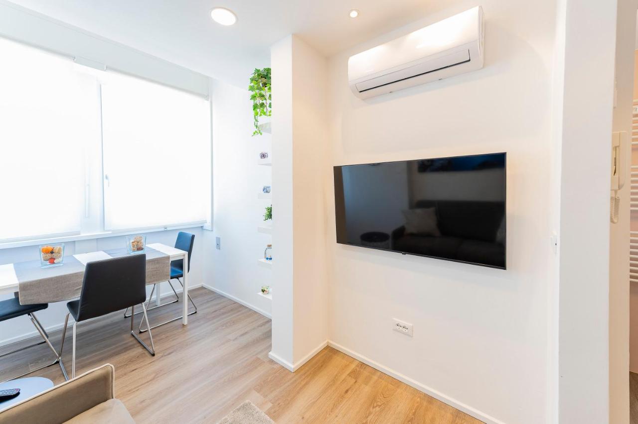 Piazza Salotto & Stazione Comfy Apartment Pescara Exterior foto